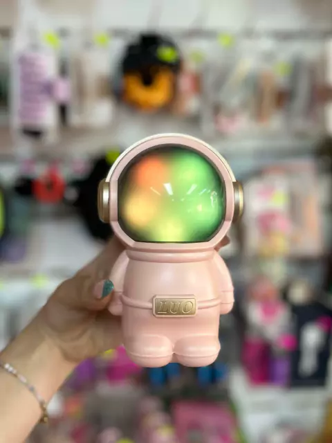 Parlante Astronauta Rosa Bluetooth Luces Led