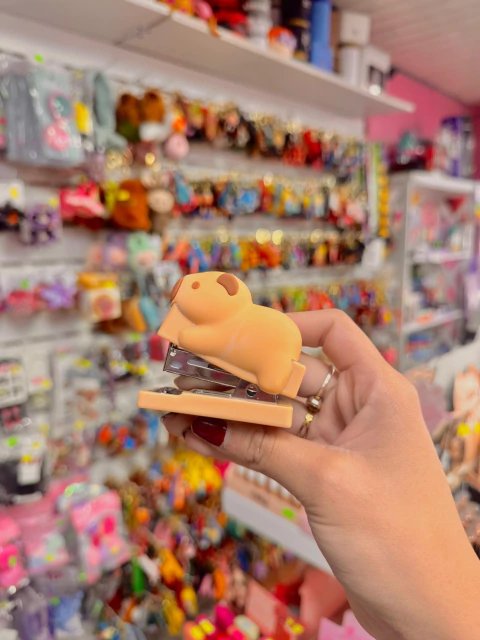 Abrochadora Capybara