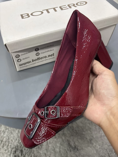 Sapato Bottero Verniz Couro Legítimo Fivela Salto 6 cm - comprar online