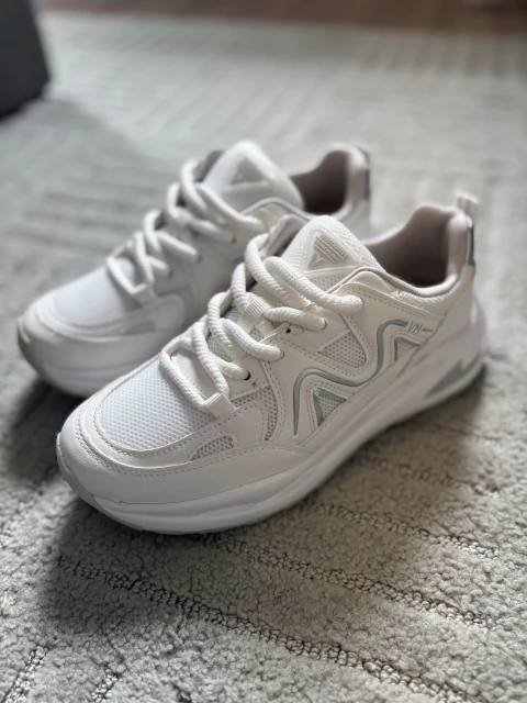 Tênis Via Marte Branco Friso Prateado - comprar online