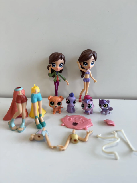 Muñecas Pet shops con accesorios y mascotas