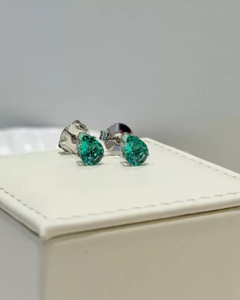 Brinco Ponto Turmalina