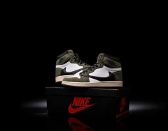 Jordan Air Retro 1 High Travis Scott Cactus Jack Sku.070 - CsModaconEstilo