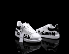 Alexander McQueen Blanco Negro Rotulado Sku.161 na internet