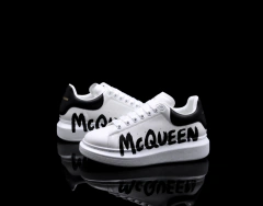 Alexander McQueen Blanco Negro Rotulado Sku.161
