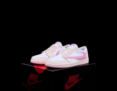 Imagen de Jordan Low Travis Scott Shy Pink Sku.061