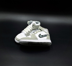 Jordan Retro 1 Blanco Rojo Chicago Kids - (copia) - CsModaconEstilo