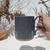 Caneca 380ml - Cinza Escuro - Cris Souza Cerâmica