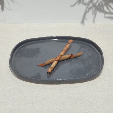 Prato Formas G - Cinza escuro - comprar online