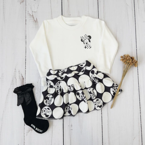 Conjunto Blusa + Shorts Saia Minnie