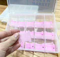 CAJA ORGANIZADORA DE BORDADO CON 90 BOBINAS - AWAK