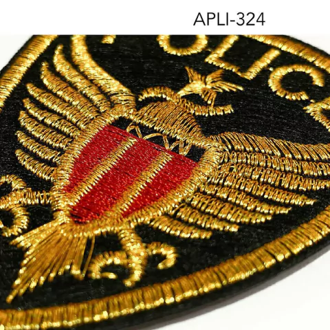 APLICACIONES BORDADAS TERMOADHESIVAS