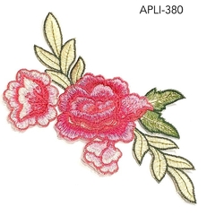 APLIQUE DE ROSAS ROSA BORDADO