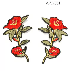 APLIQUE DOBLE DE ROSAS BORDADO