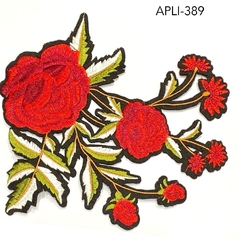 APLIQUE EL ROSAL ROJO BORDADO