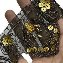 PUNTILLA DE TUL BORDADO DE LENTEJUELAS