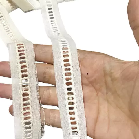 BRODERIE - PASACINTA - 25 mm