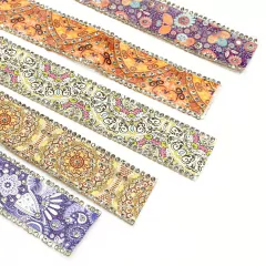 PASAMANERÍA TERMOADHESIVA CON STRAS