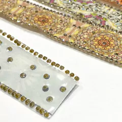 PASAMANERÍA TERMOADHESIVA CON STRAS en internet