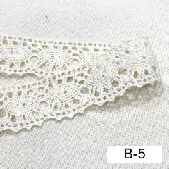 PUNTILLAS DE BOLILLO PEQUEÑAS