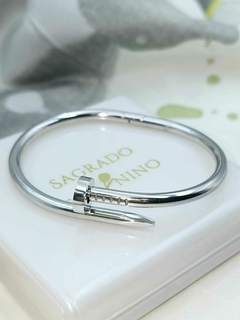 bracelete-feminino-prego-prateado-aço-inoxidavel-hipoalergenico-sagrado-feminino-semijoias