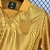 CAMISA EDIÇÃO ESPECIAL WOLVERHAMPTON 25/26 - TORCEDOR MASCULINA - DOURADO - Use império | Camisas de times Atacado