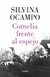 CORNELIA FRENTE AL ESPEJO