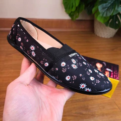 Moleca Sapatilha Leve Pratica Pano Estampada Flores 520.59