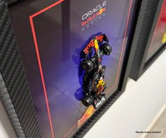 Quadro com miniatura Redbull Formula 1 Collection escala 1:43 / 25x35cm na internet