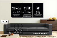 Tríptico motivacional con frases inspiradoras: "NUNCA te rindas", "CREE en ti mismo", "SE feliz", presentado en un ambiente moderno.