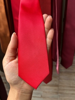 Padrinhos Slim Vermelho Jaquard Textura Listrada com Etiqueta Personalizada - Racheds Gravatas e Acessórios