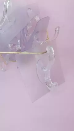 COLGANTE CRISTAL MULTIUSO CON AUTOADHESIVO X4 en internet