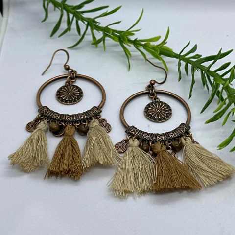 Brinco Vintage Redondo & Pendão