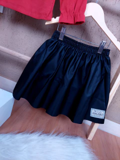 Conjunto Gaby Short saia em Couro Fake na internet
