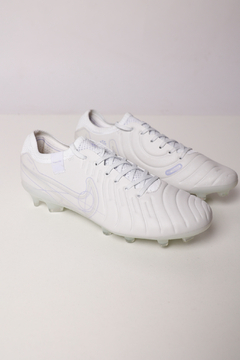BOTINES NIKE TIEMPO