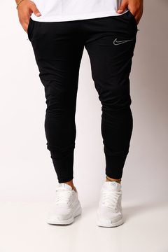 JOGGING DEPORTIVO NIKE