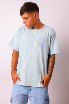REMERA BASICA TRAVEL en internet