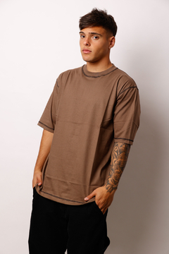 REMERA LISA BORDADA