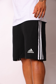 BERMUDA ADIDAS 3 LÍNEAS en internet