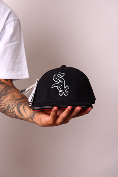 GORRA PLANA CERRADA SOX CHICAGO WHITE en internet