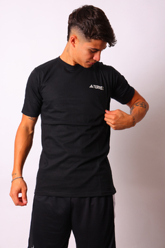 REMERAS TERREX en internet