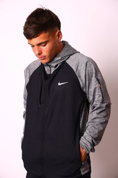CAMPERA DEPORTIVA NIKE - comprar online