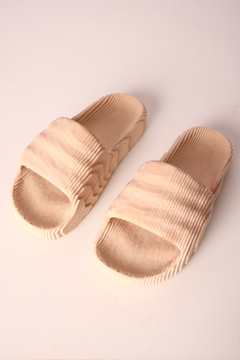 CHANCLAS ADILETTE en internet