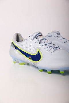 BOTINES NIKE TIEMPO