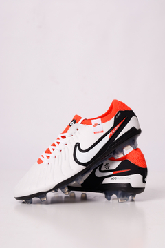BOTINES NIKE TIEMPO
