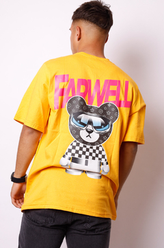 REMERA OVERSIZE OSO CON LENTES en internet