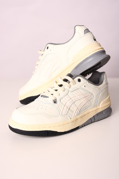 ASICS (GAMA ALTA)