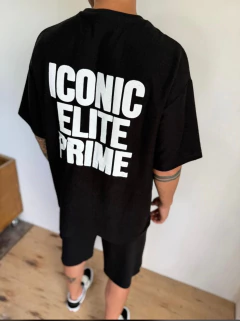 REMERA OVERSIZE ICONIC ELITE en internet