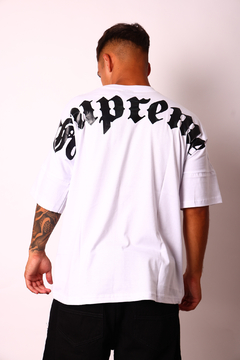 REMERA OVERSIZE SUPREME en internet
