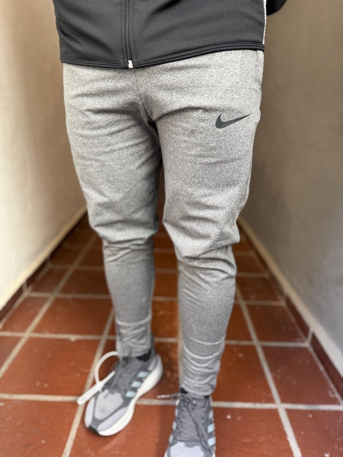 JOGGING NIKE LYCRA TERMICO - comprar online